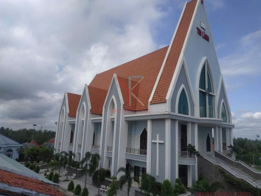 VỆ SINH MÁI NGÓI CHO CÔNG TRÌNH CHÙA,TRƯỜNG HỌC, NHÀ THỜ - CẦN LƯU Ý NHỮNG GÌ?