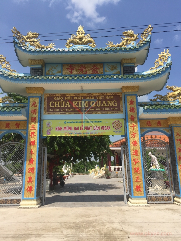 VỆ SINH MÁI NGÓI CHÙA KIM QUANG - TRẢ LẠI VẺ ĐẸP TRANG NGHIÊM, BỀN VỮNG CÙNG THỜI GIAN