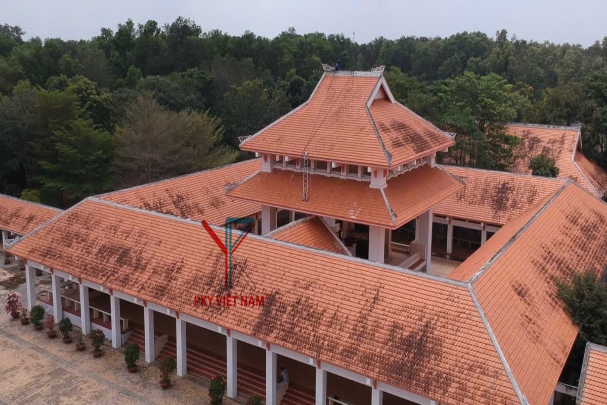VỆ SINH MÁI NGÓI – KHU DI TÍCH LỊCH SỬ BÌNH THÀNH